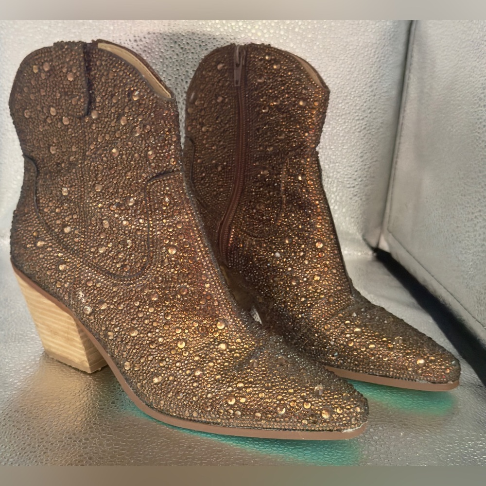BETSEY JOHNSON Bling Brown Western Ankle Boots